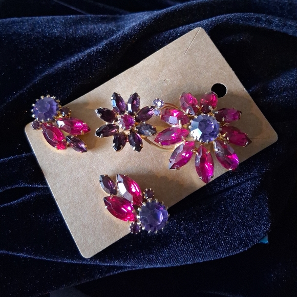 Vintage Gold and Purple Floral Brooch Set - Picture 3 of 5